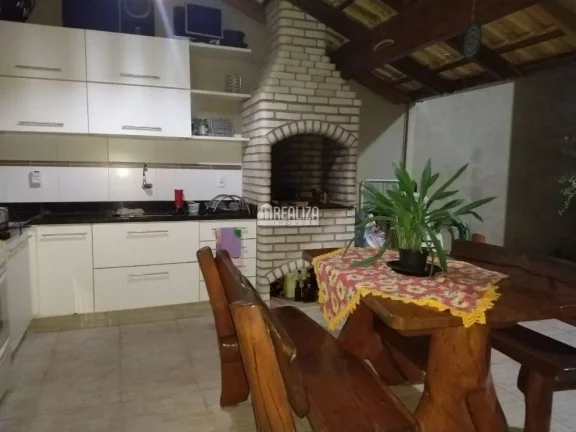 Imagem Casa à venda no Jardim Nenê Gomes, Uberaba