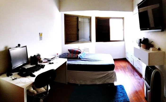Imagem Bairro Bela vista Valinhos! 
Excelente apto 153m² de área útil 1 por andar, Living para 03 ambien...