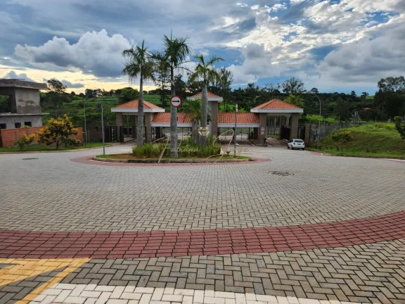 Terreno à Venda, 690 m² em Chácaras Alpina - Valinhos