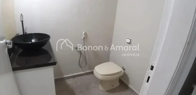 Imagem Imóvel Comercial com 441 m² e 17 salas, terreno de 800,00 metros no Jardim Chapadão - Campinas/SP