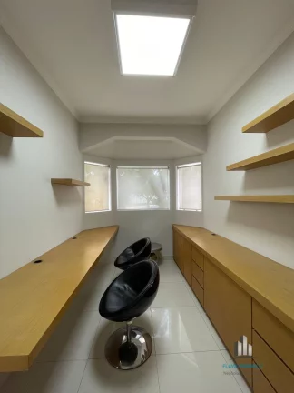 Imagem Casa em Condomínio de Alphaville para Locação com 4 Suítes e 4 Vagas