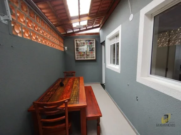 Imagem Casa em Condomínio à Venda em Cotia-SP, com 3 Quartos sendo 1 Suíte, 2 Salas, 3 Banheiros, 2 Vagas, 86m².