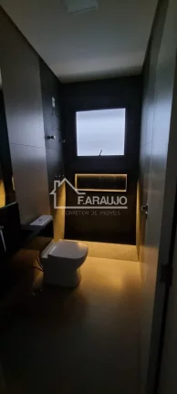 Imagem Casa em Condomínio à venda em Alphaville Nova Esplanada 4 com 326m² 4 suítes, 4 vagas