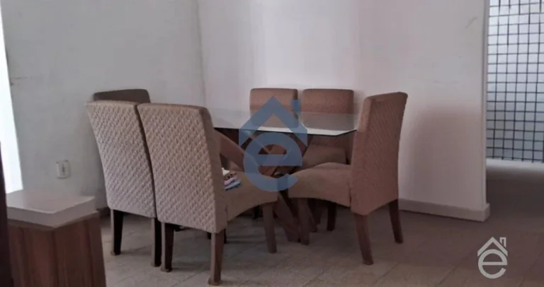 Imagem Casa na Jatiuca, 4/4, 2 salas, 2 vagas, ótimo investimento, prox Maceió Shopping