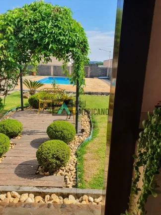Imagem Casa com excelente terreno à venda em bairro residencial