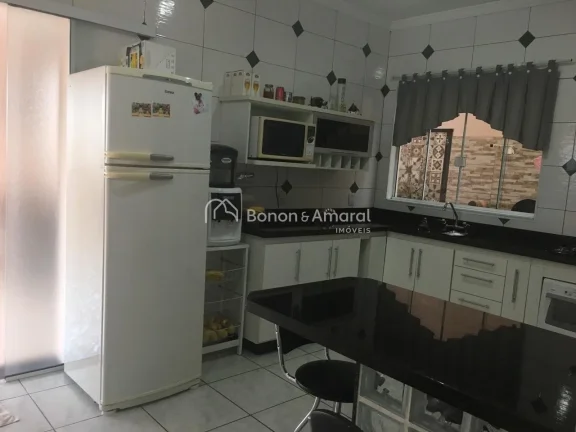 Imagem Em uma localização privilegiada, no Condomínio Vivenda das Cerejeiras em Valinhos, esta casa ofer...