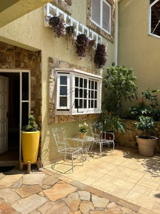 Imagem Casa Ampla em Campinas - 3 Quartos e Excelente Espaço para Você e Sua Família!