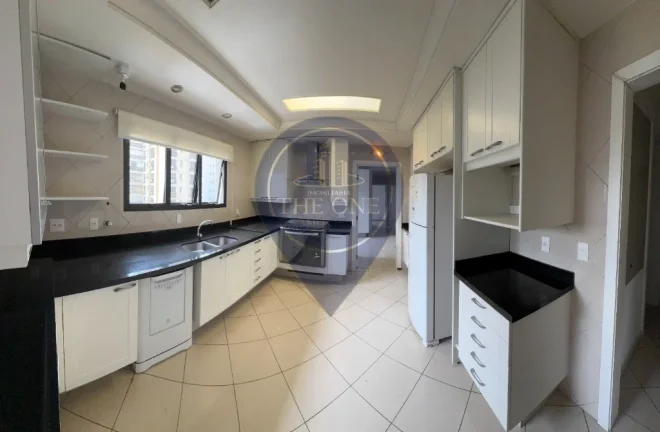 Imagem Apartamento luxuoso para venda ou locação em Moema, São Paulo-SP: 6 quartos, 4 suítes, 3 salas, 6 banheiros, 6 vagas, 313m².