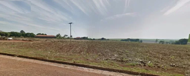 Excelente Área no Bairro Unileste em Piracicaba, medindo 6.420 m², com 82 metros de frente para a ...