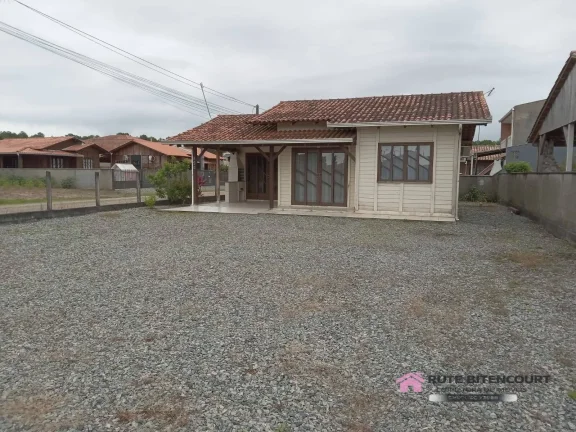 Casa Mista Mobiliada - Bairro Salinas- Balneário Barra do Sul -SC