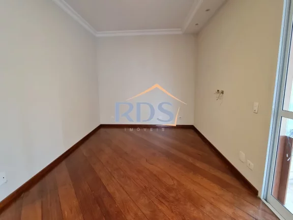 Imagem Apartamento de 144m² com 4 dormitórios, excelente localização