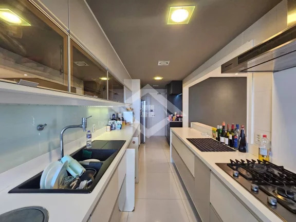 Imagem Apartamento 3 Suítes, 145 m², Andar Alto – Vista Livre - Majestic