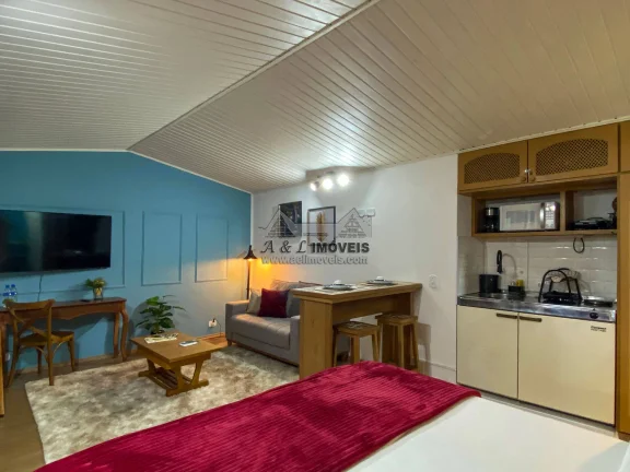 Imagem Studio à Venda em Campos do Jordão — Jaguaribe, Mobiliado e com Jardim