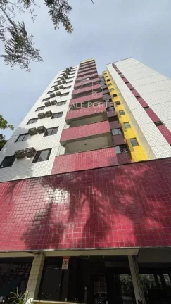 Imagem Excelente apartamento junto a Praça de Casa Forte!
