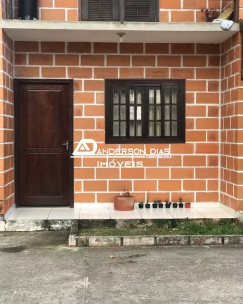 Imagem Sobrado com 2 dormitórios à venda, 103 m² por R$ 259.000 - Pontal de Santa Marina - Caraguatatuba/SP