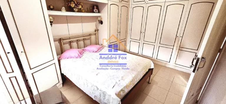 Imagem Casa com 2 salas, varanda, 3 quartos, copa coz., depend., a de serv., quintal, vaga 3 carros, à venda, 185 M², por R$ 1.300.000 – Grajaú - Rio de Janeiro / RJ.