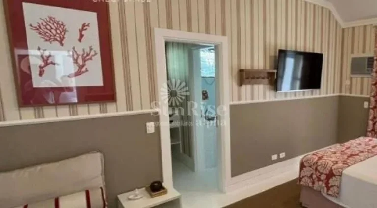Imagem Casa Alto Padrão á venda em terreno com 2.000m² com 9 suítes - Guarujá- SP