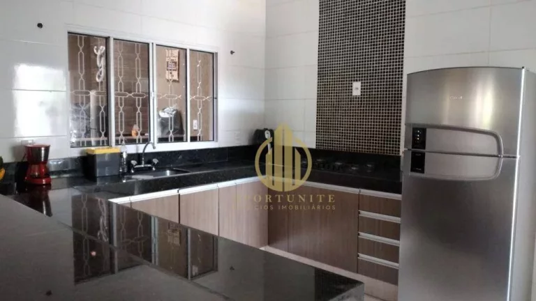 Imagem Casa 2 dormitórios com suíte - Quintal amplo - área gourmet - Jardim São Lucas - Jardinópolis/SP