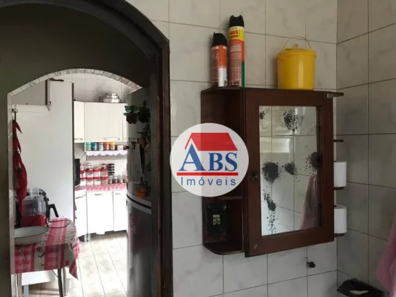 Imagem sobrado com piscina