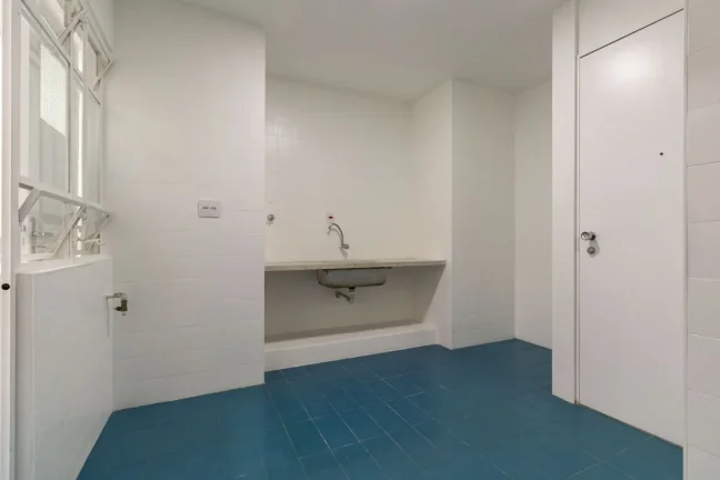 Imagem Apartamento 106M², 3Q, 1 Suíte, 2 Banheiros, 1 Vaga, Piscina, Churrasqueira, Salão de Festas e Jogos, Playground, Brinquedoteca, Jardim, Banheira.