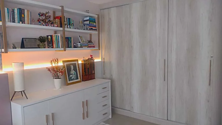 Imagem Apartamento com 3 suítes finamente mobiliado, vista para o mar na Barra Norte