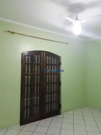 Imagem Sobrado com 3 dormitórios à venda, 200 m² por R$ 799.000 - Vila Augusta - Guarulhos/SP. Estuda Permuta!