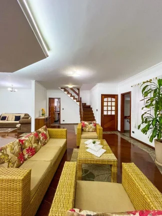Imagem Casa com 4 quartos à venda, 345 m² por R$ 2.390.000 - Santana de Parnaíba/SP