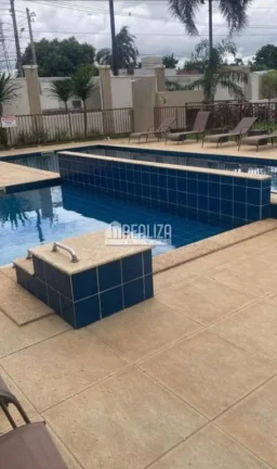 Imagem Aluguel de Apartamento com Piscina no Condomínio Residencial Veneza, bairro Vila Arquelau, em Uberaba