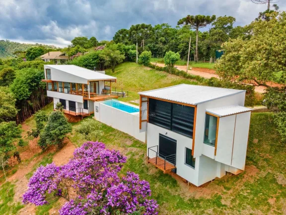 Imagem Exclusividade: Design Moderno com Vista para a Pedra do Baú