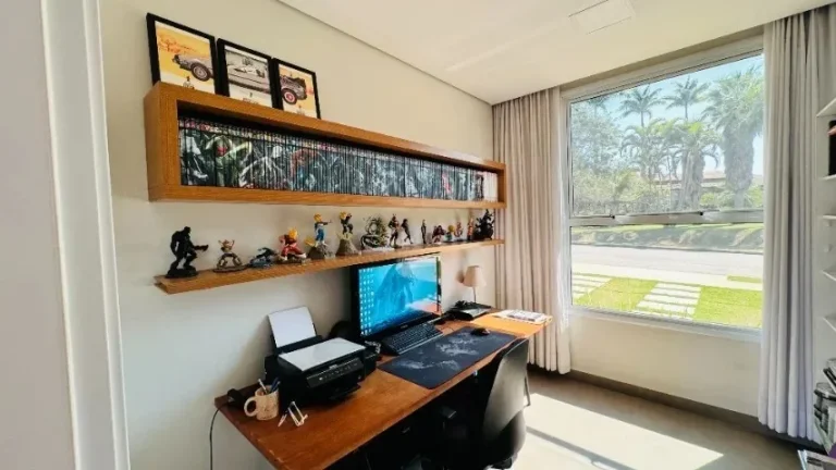 Imagem Casa Térrea de Alto Padrão no Condomínio Reserva São José com Piscina, 4 Suítes e Home Office