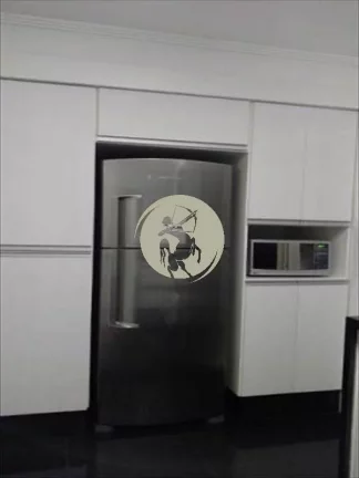 Imagem GARAGEM FECHADA. DOIS DORMITÓRIOS, SENDO UM COM SUÍTE. QUARTO DE EMPREGADA TOTALMENTE REFORMADO E ...