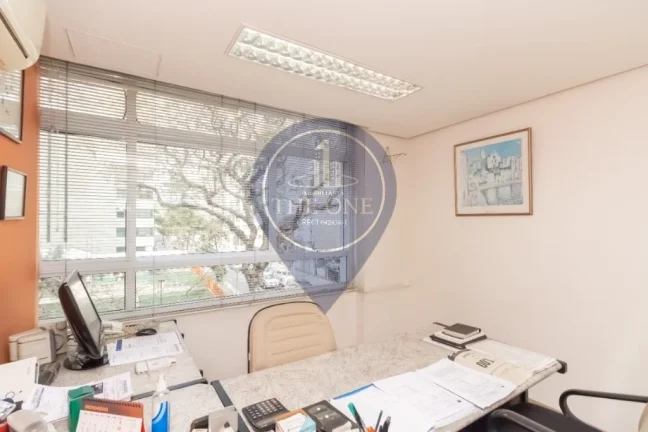 Imagem Oportunidade Única: Conjunto Comercial à Venda em São Paulo - 2 Salas, 4 Banheiros, 202m² na Consolação!