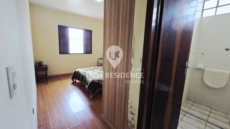 Imagem Casa térrea em zona comercial!