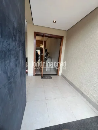 Imagem Casa Térrea de Alto Padrão no Condomínio Pitanguá em Londrina, 3 Suítes, 279m² Construídos, Lazer Completo e Localização Privilegiada Próx. Catuaí