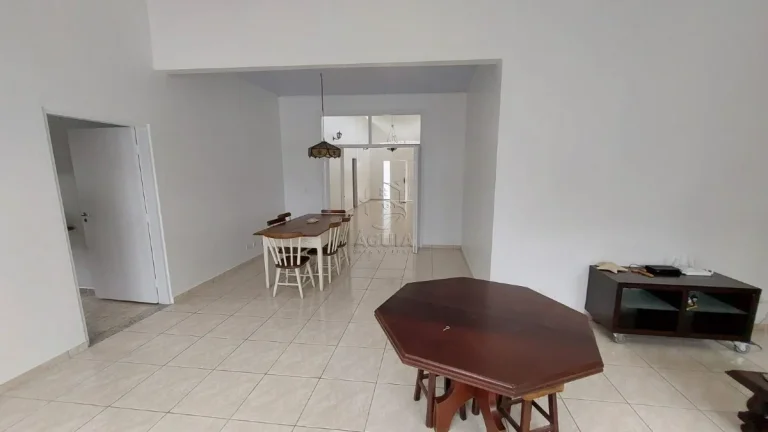 Imagem Casa em condomínio fechado à venda ou locação com 4 suítes!