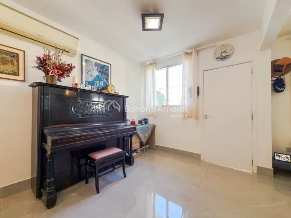 Imagem Esta charmosa casa, totalmente planejada e recém reformada, oferece conforto e praticidade para tod...