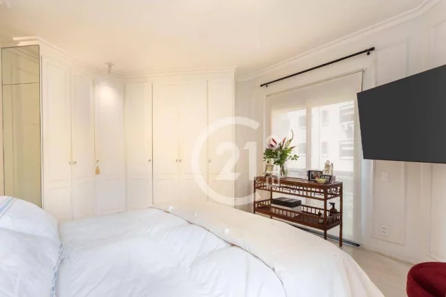 Imagem Apartamento a venda de 4 quartos ,Vila Nova Conceição. São Paulo. SP.