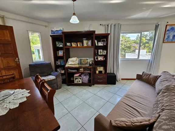Imagem Casa em Condomínio para Venda em Teresópolis / RJ no bairro Tijuca