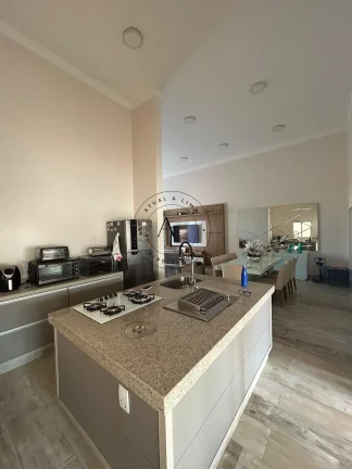 Imagem Casa Térrea em Condomínio: 3 Quartos Amplos e Piscina Privativa – Conforto e Exclusividade!
