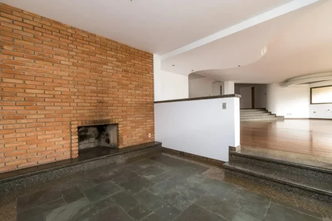 Imagem Apartamento 370M², 4Q, 3 Suítes, 5 Banheiros, 4 Vagas, Lareira, Piscina Coberta, Sauna Seca e Úmida, Salão de Festas, Depósito, Dep. Compl. de Serviço