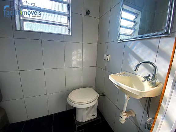 Imagem Excelente Sobrado com 4 quartos, 3 banheiros e 2 vagas cobertas
