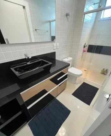 Imagem Apartamento mobiliado com 3 suítes e 3 vagas de garagem na Avenida Atlântica em Balneário Camboriú