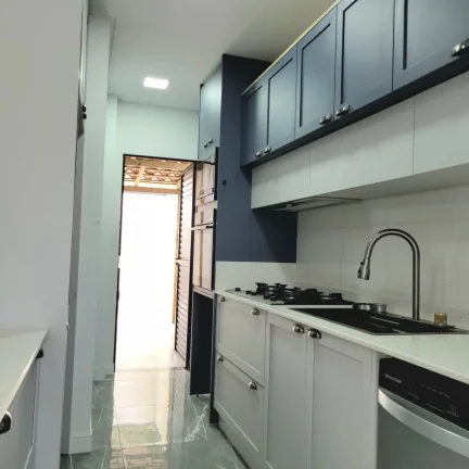 Imagem Sobrado alto padrão no Rio Pequeno, 3 quartos com piscina.