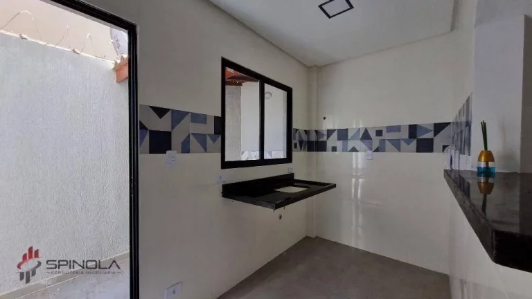 Imagem Casa com 2 dormitórios à venda, 55 m² por R$ 310.000,00 - Maracanã - Praia Grande/SP