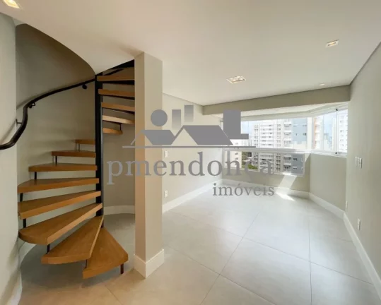 Imagem Cobertura Duplex reformada com 3 suites e 2 vagas, 175 m2