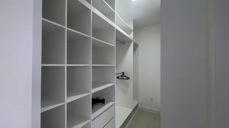 Imagem Apartamento 3 dormitórios locação anual em Canasveiras