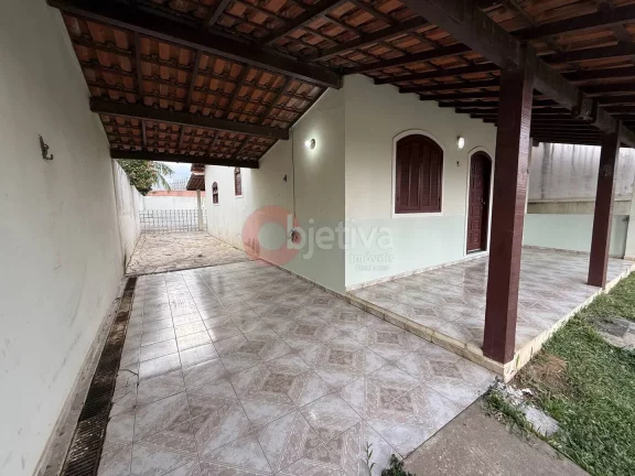 Imagem Casa térrea em condomínio locação fixa, 2 quartos + edícula, Praia Linda