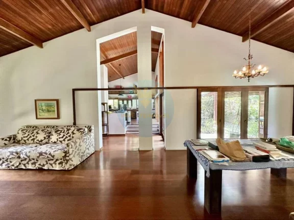 Imagem Casa em Condomínio a Venda no bairro Granja Viana - Carapicuíba, SP