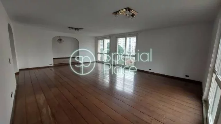 Imagem Apartamento amplo e iluminado no Jardim América. São 241m² de área privativa com 3 dormitórios ...