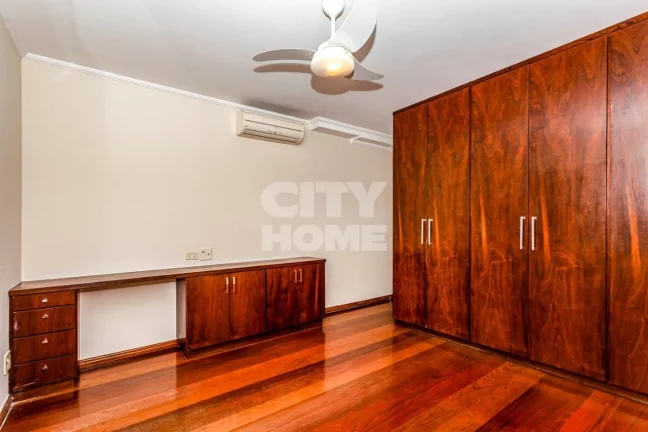 Imagem Lindo apartamento com 118 m² área útil, 03 dormitórios - sendo 01 suíte, living para dois ambie...